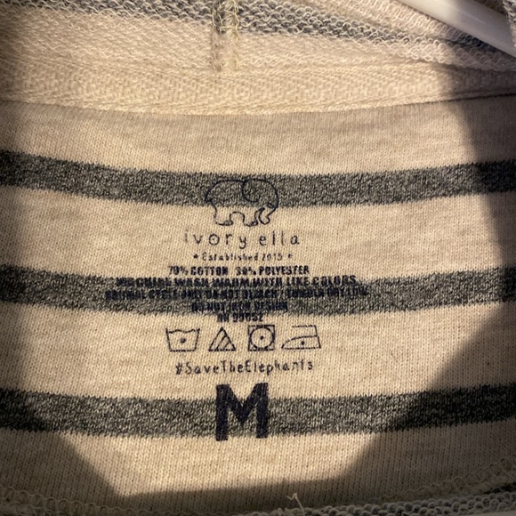 Ivory Ella hoodie size medium, gray & off white colored. 70 cotton 30 polyester - Picture 3 of 6